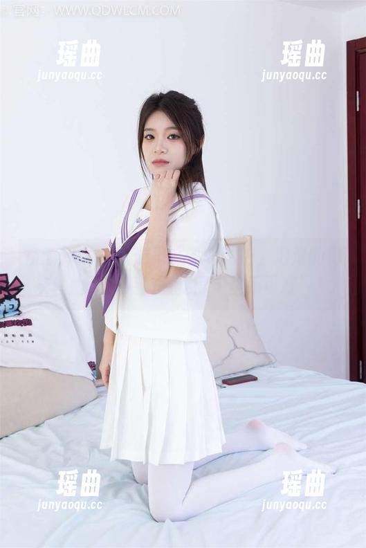 物恋传媒 - 从未见过如此私拍，泡泡的薄灰丝由于脚尖加固变得“坚不可摧”！
