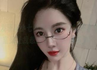 微密圈 – 发现猪小七特别版吊带黑胸罩套图，资源丰富到让我想起了夏天的冰淇淋！