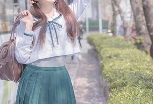 高清写真里的王羽杉：他的牛仔裤比你的还紧