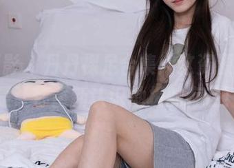甜予摄影 – 丹丹裸足合集：这资源，大概是让你重新认识地板的存在！