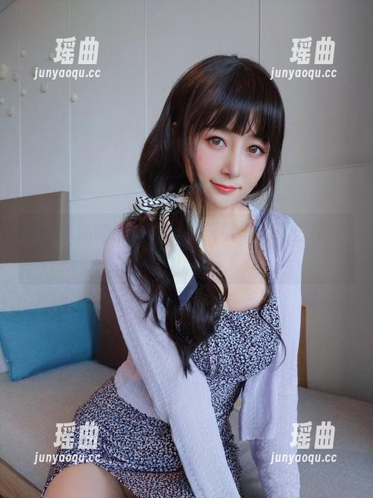 白银81 黑丝学妹的图集真让人难以忽视,白银81又catch到哪了?