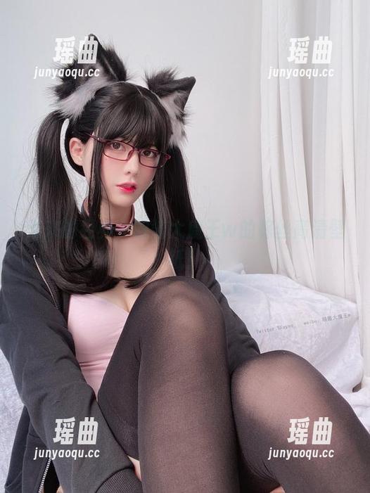 眼酱大魔王w 未来的经典,眼酱大魔王w的棕丝高清壁纸!