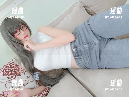 眼酱大魔王w 这里有眼酱大魔王w的瑜伽资源,完美展现无敌曲线。
