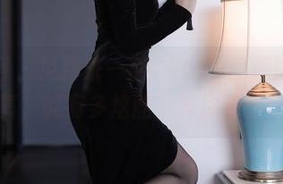 秀人网 – 免费来一篇Candy糖糖的自拍写真，能有多炫酷？等你来注目。