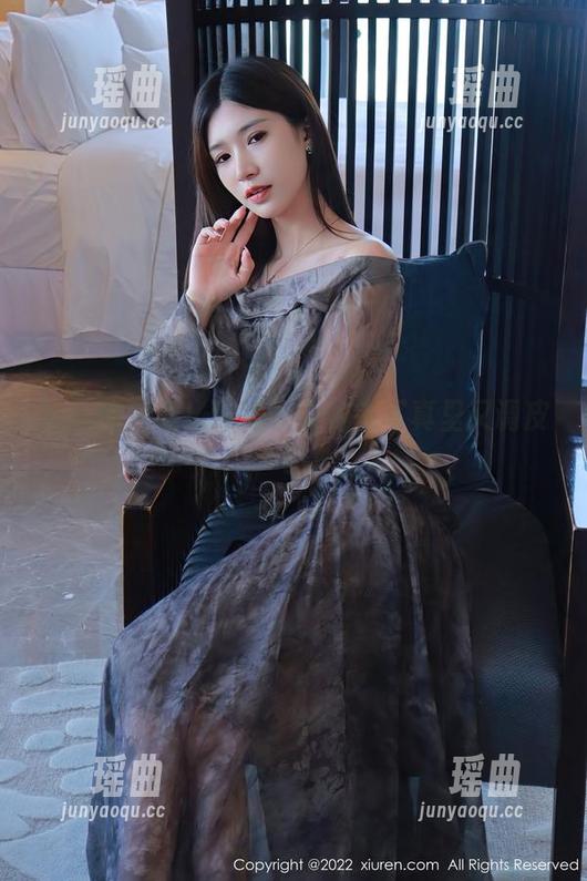 秀人网-坏兔子 秀人网 - 看!坏兔子女神在写真里又调皮了