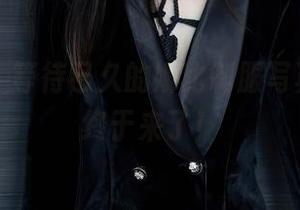 秀人网 – 等待已久的娜比制服写真，更新终于来了！