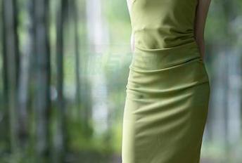 秀人网 – 极致礼服与不羁个性的碰撞：尤妮丝的作品集下载不容错过！