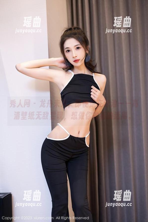 秀人网-想做你的猫 秀人网 - 龙舟未发,即使是在泳池——高清壁纸无敌显现,想做你的猫的迷离。