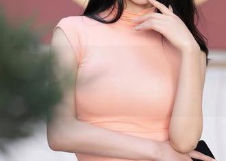 秀人网 – 林好好的作品游向水面——原图不会游泳，但我的心小鹿乱撞!