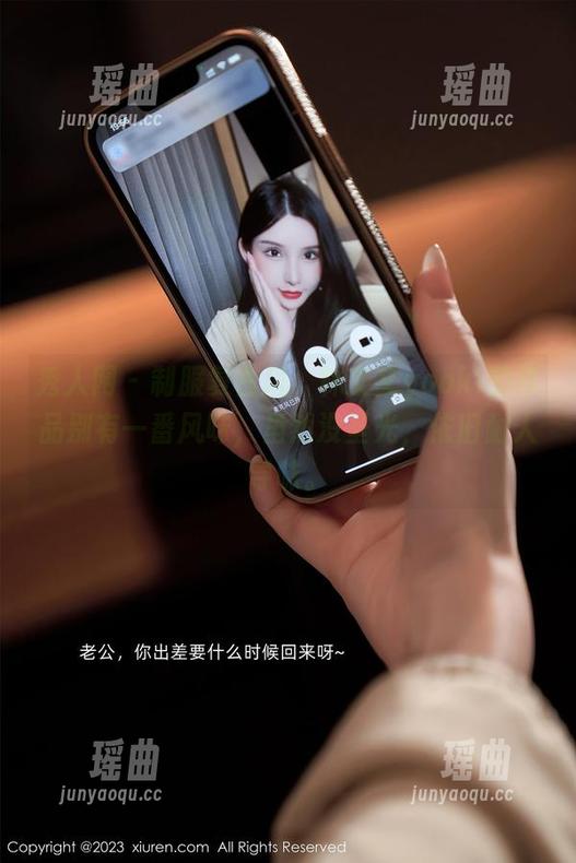 秀人网-林文文yooki 秀人网 - 制服复古风,林文文yooki的作品别有一番风味,虽然没圣光,依旧耐人寻味。