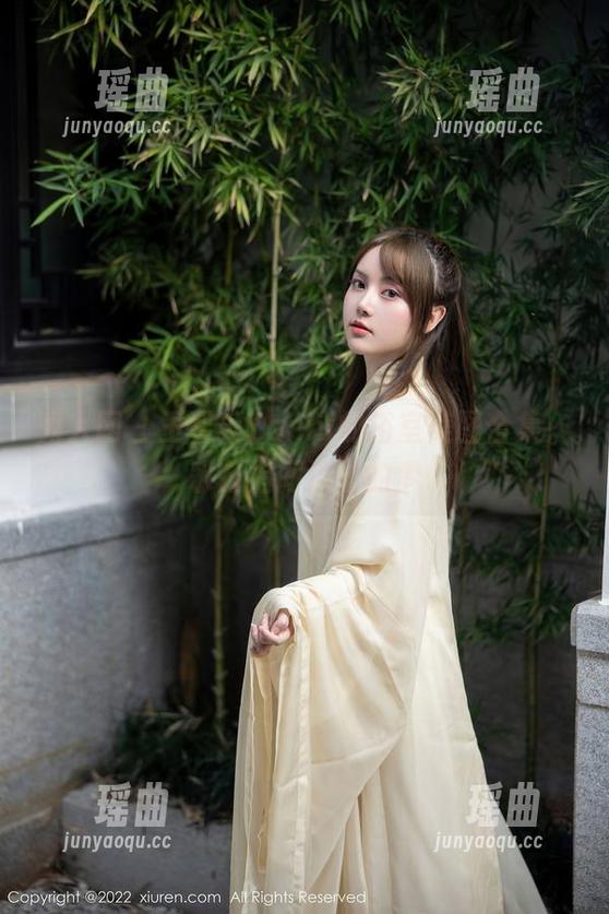 秀人网-王馨瑶Yanni 秀人网 - 王馨瑶Yanni的浴室美图合集,水从指间流过的梦