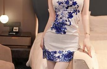 秀人网 – 白兔西希的职业装合集：谁说正经dresscode就不能稍微玩心机？