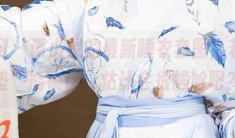 秀人网 – 谭小灵的最新睡衣套图，若“床垫”能说话，估计会很尴尬吧？