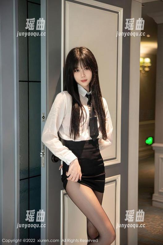 秀人网-麻吉小兔子 秀人网 - 麻吉小兔子最新图册:办公室里的小捣蛋,绝了!