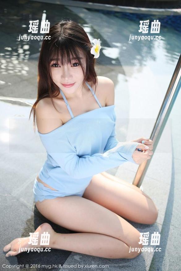 美媛馆-Manuela玛鲁娜 美媛馆 - Manuela玛鲁娜在海边发光发热,无圣光照耀下的套图日常