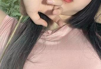 微密圈 – 哇，这组合集，学妹真会抓住每个镜头的视线，葱油饼er也得吃醋了吧！