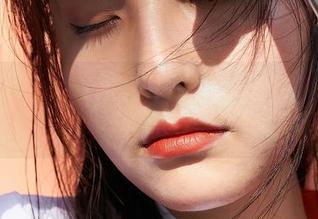 蜜桃社 – 直击吴凯莉Kelly的写真，快来欣赏这双让人流口水的美脚！