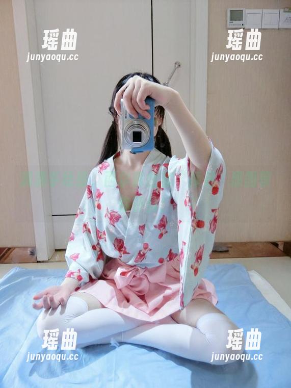 西尔酱 满满手绘感,西尔酱全套“裸足”原图等你评价!