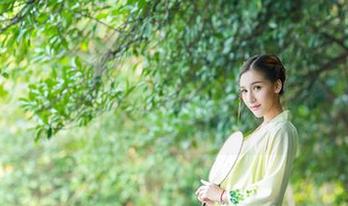 轰趴猫 – 浴缸原图揭示陈雅漫：在水中，我们都是柔软的存在