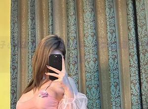 微密圈 – 醇子小姨的三角牛仔短裤写真，让你体验到“户外运动”的未知乐趣