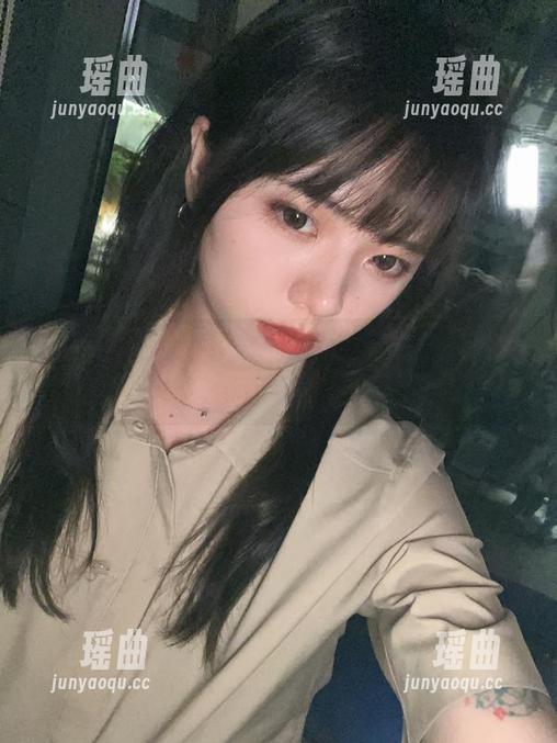 闪月半 闪月半奉上瑜伽专属foto:弯得好,心情就好!