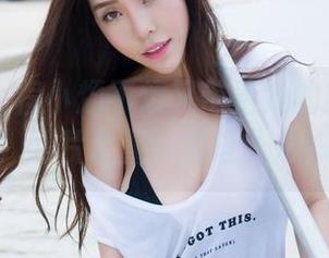 魅妍社 – 程小烦不烦又带着她的新丝袜更新，图片质量好到让人心慌。