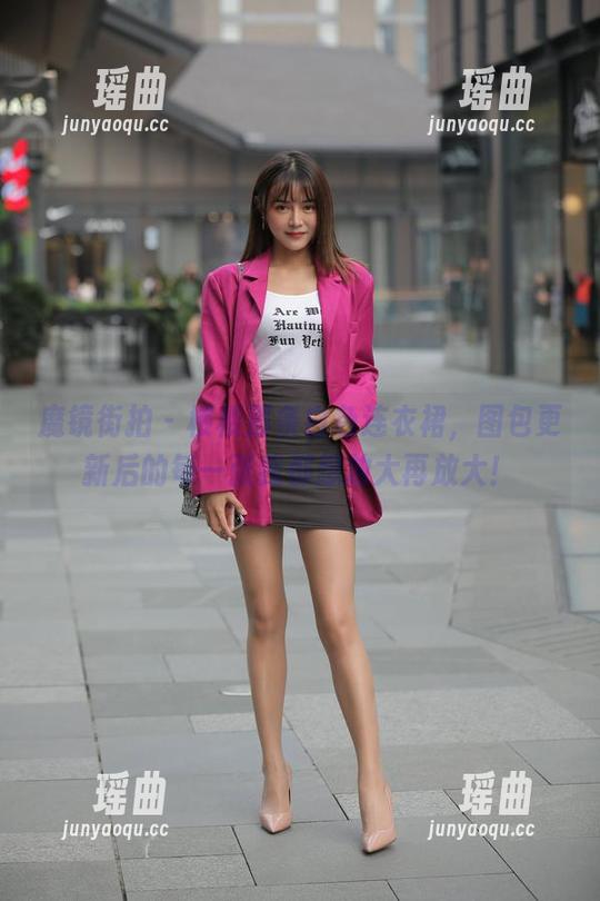 魔镜街拍 - 楼楼那条白色连衣裙，图包更新后的每一张我都想放大再放大！