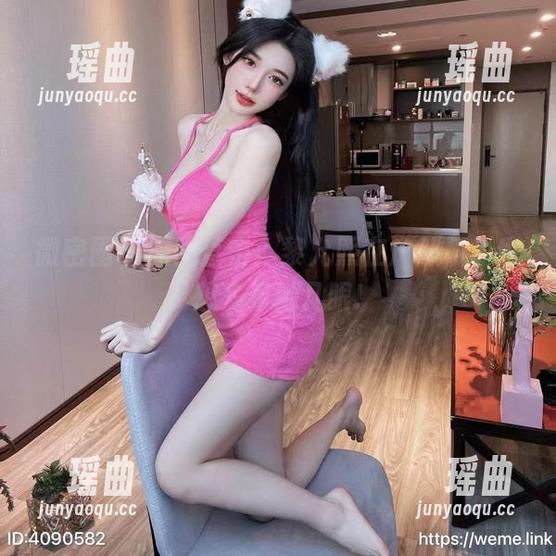 黎允熙 微密圈 - 原图直击:黎允熙在户外,树也想多看她几眼!